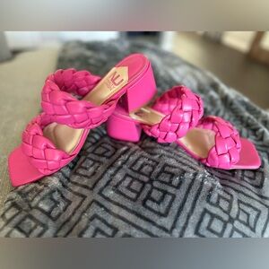 Women's Ninety Union Hot Pink Braided Sandals 10